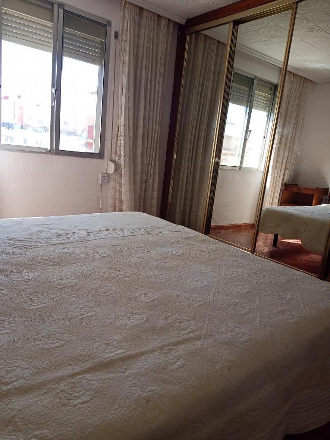 ולנסיה Tourist Room מראה חיצוני תמונה