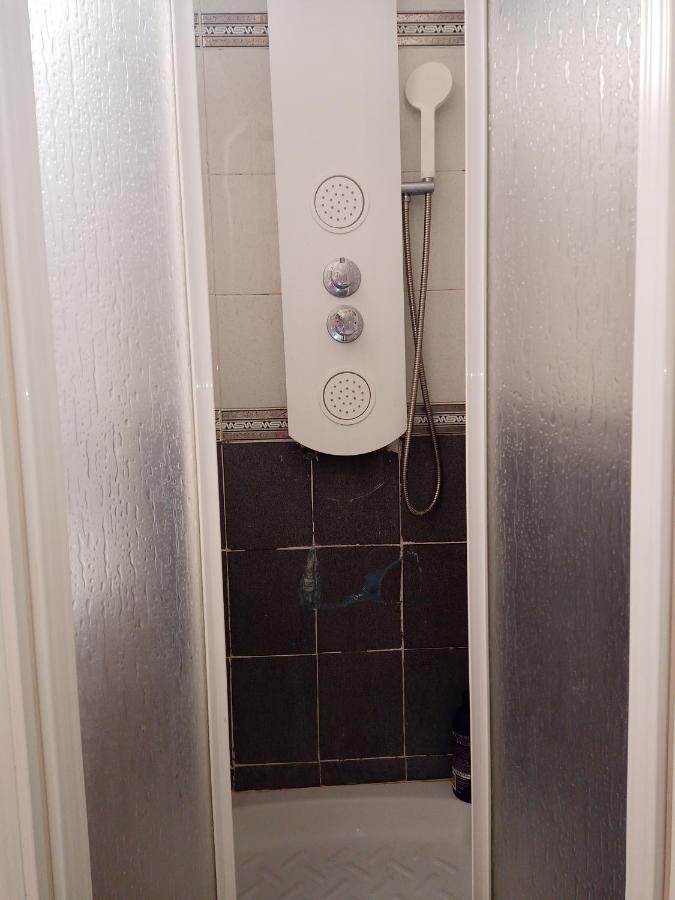 ולנסיה Tourist Room מראה חיצוני תמונה