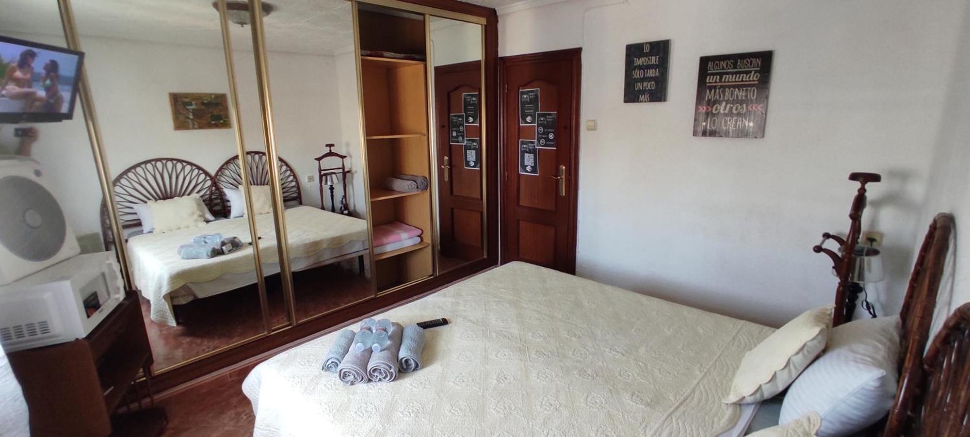 ולנסיה Tourist Room מראה חיצוני תמונה